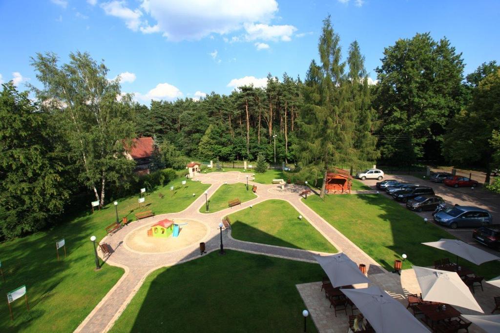 Hotel Modrzewiowy Dwor Gliwice Exterior photo